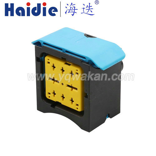 Auto Wiring Harness Electric Housing Connector 240PC089S0015