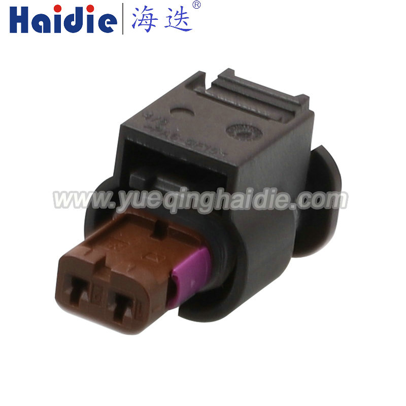 4H0 973 702  4H0973702