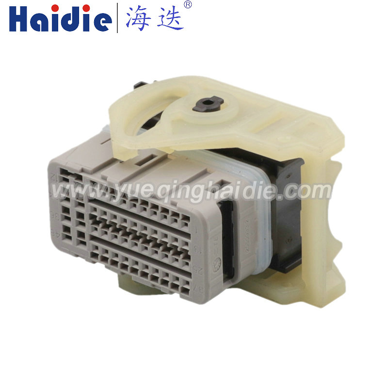 017196711 Connector Plug Unit Computer Wire Socket Genuine OE