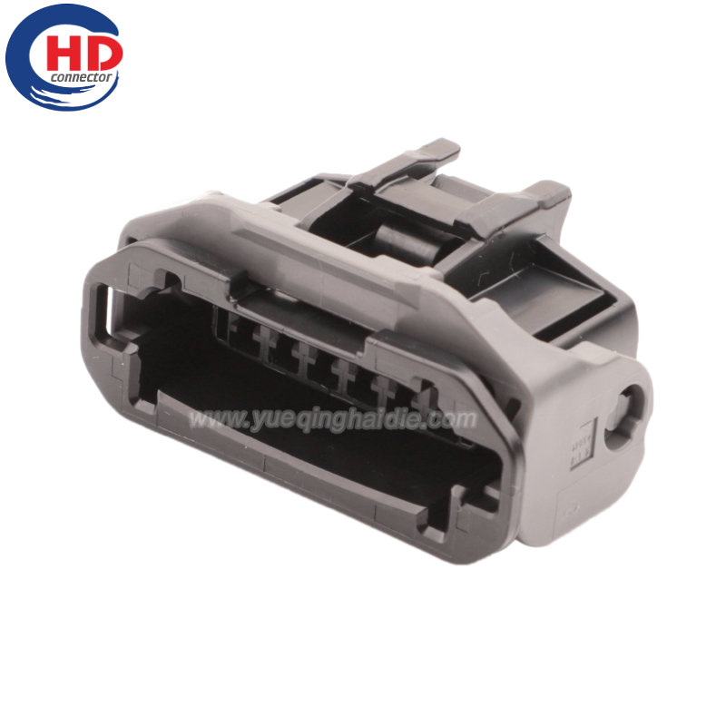 IL-G-8P-S3L2-E automotive connector