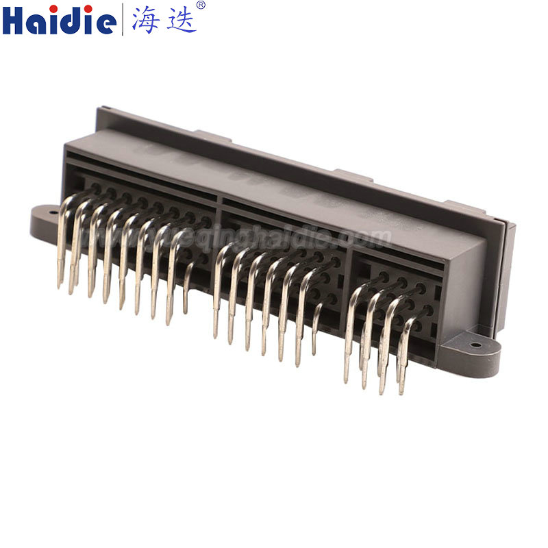 9-6447232-6/9-1447232-7 52 Pin Waterproof Pin Header