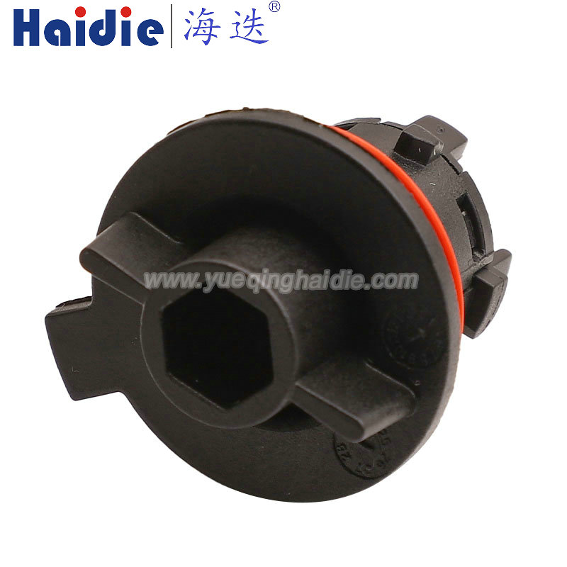 HDL-975 Haidie Lamp Holder for Automotive Wire Harness Connector Plastic Housing Plug