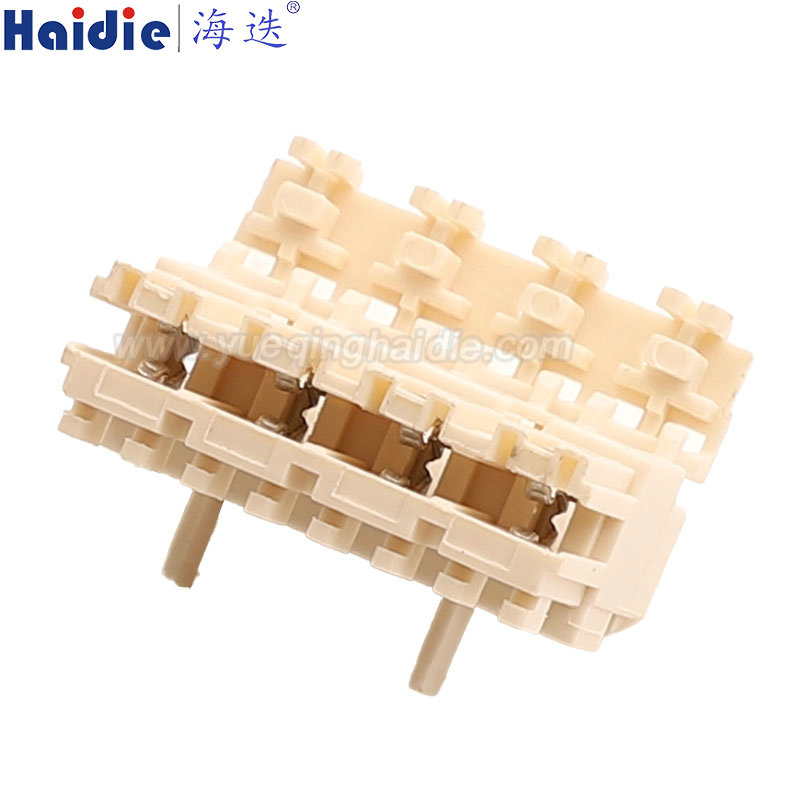 1534415-4 Haidie 4 Pin Copper Female Automotive Wire Harness Connector Plastic Housing Plug with Matching Terminals